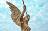 天使的使命：守护人间和平与安宁